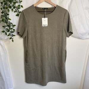 NWT Zara Olive Green Faux Suede Short Sleeve Pocket Dress Mminimalist